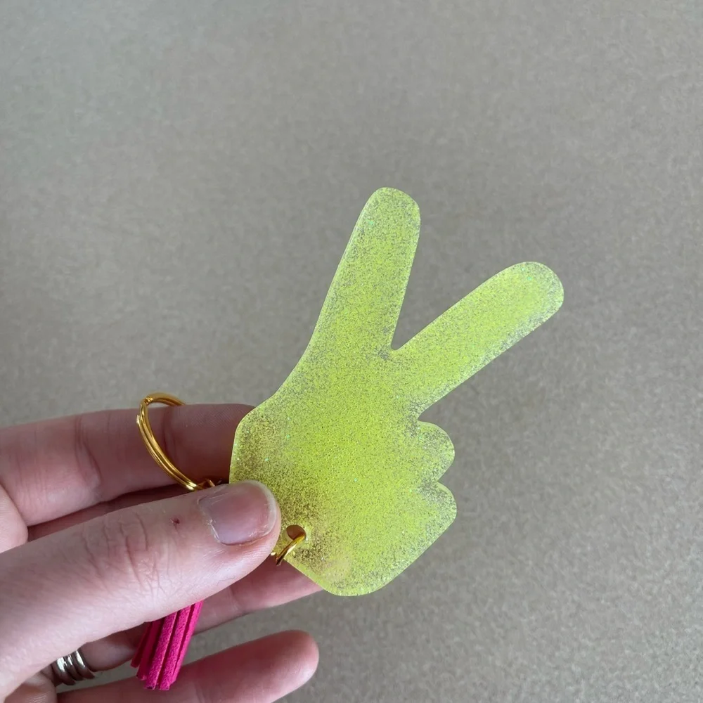 🎉🎉HP🎉🎉 Handmade Peace Sign Hand Keychain - Picture 2 of 6